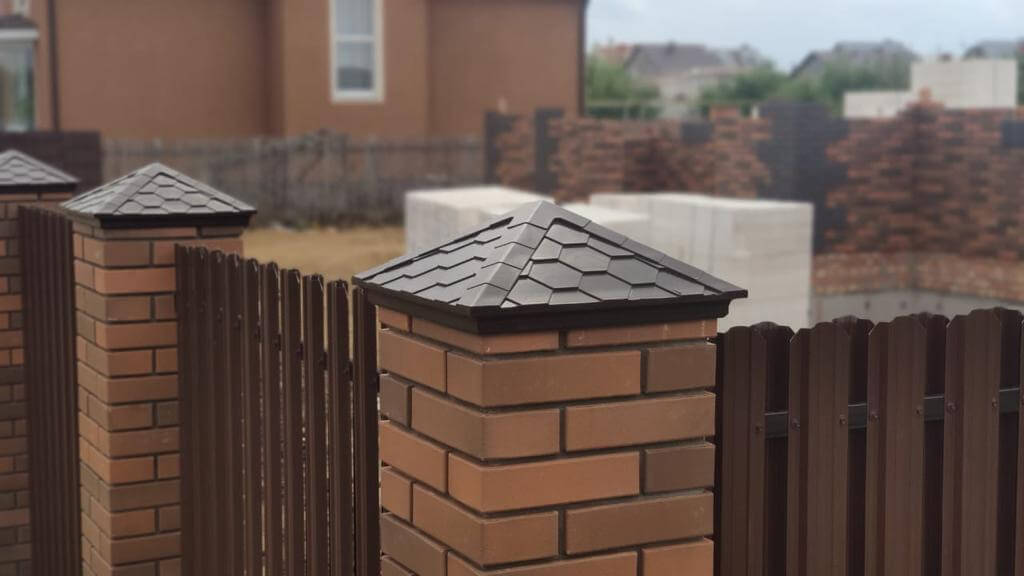 Колпак Zking Эверест Коричневый на столб 1.5х1.5 кирпича (390х390мм) в Кемерово фото