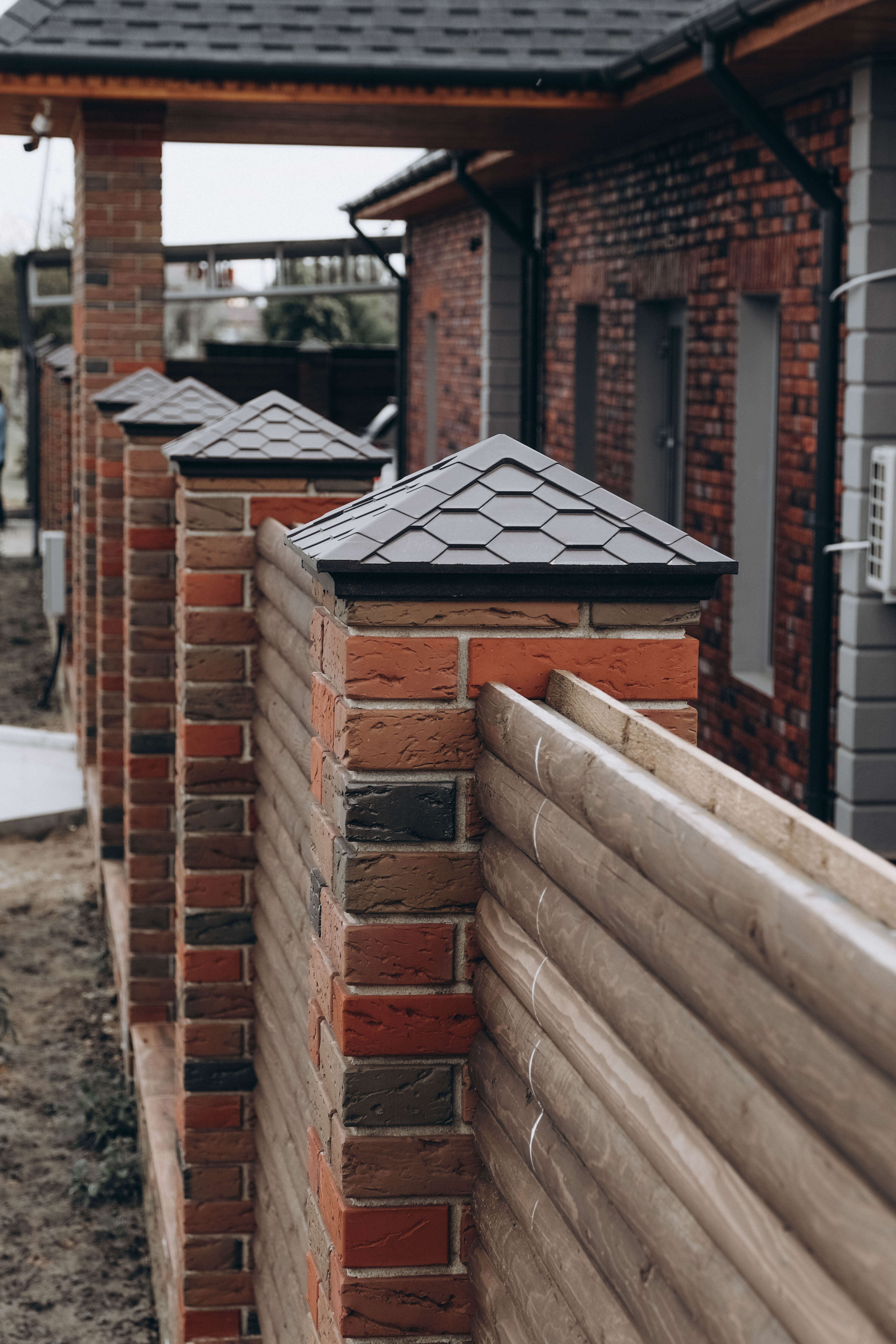 Колпак Zking Эверест Коричневый на столб 1.5х1.5 кирпича (390х390мм) в Кемерово фото