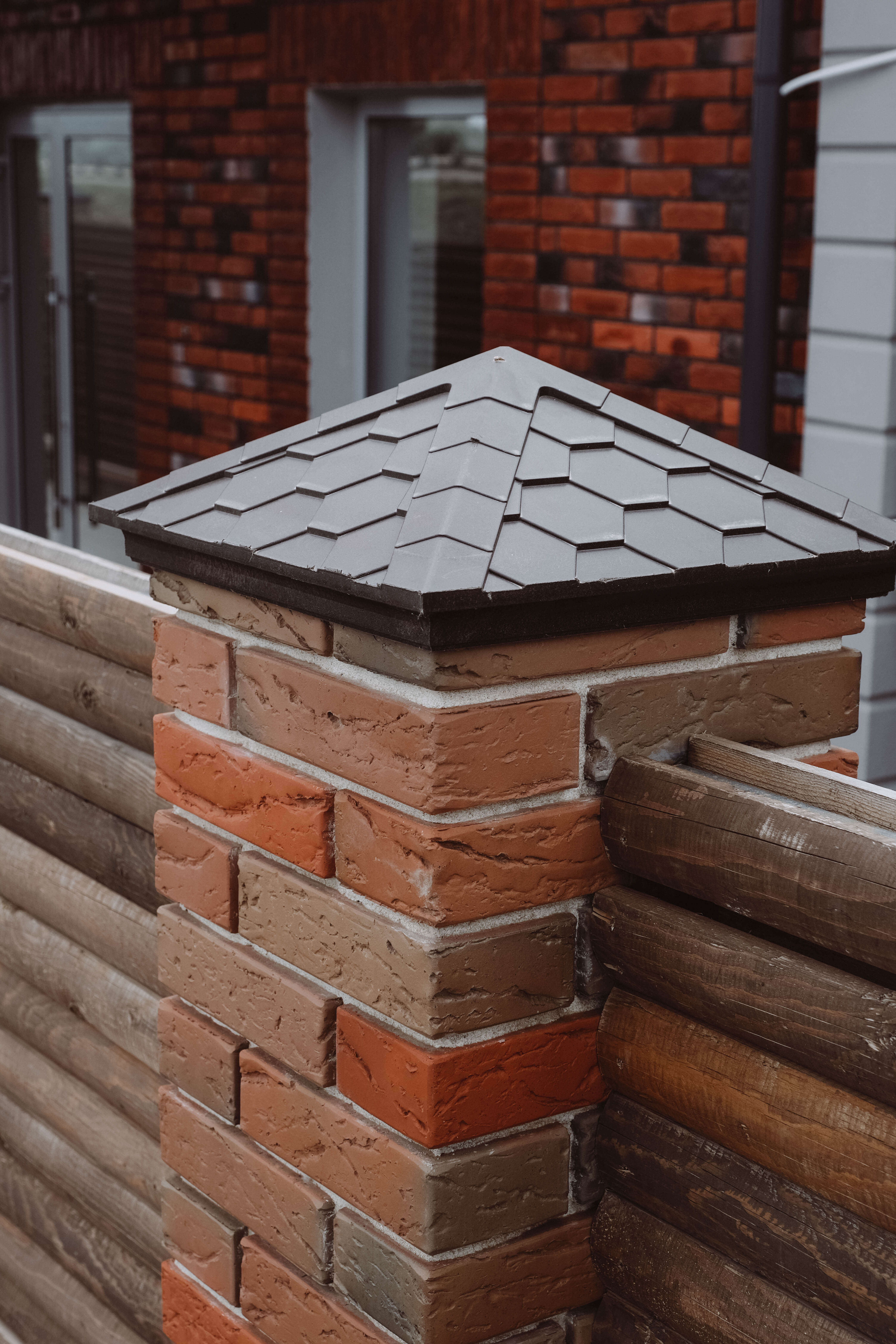 Колпак Zking Эверест Коричневый на столб 1.5х1.5 кирпича (390х390мм) в Кемерово фото